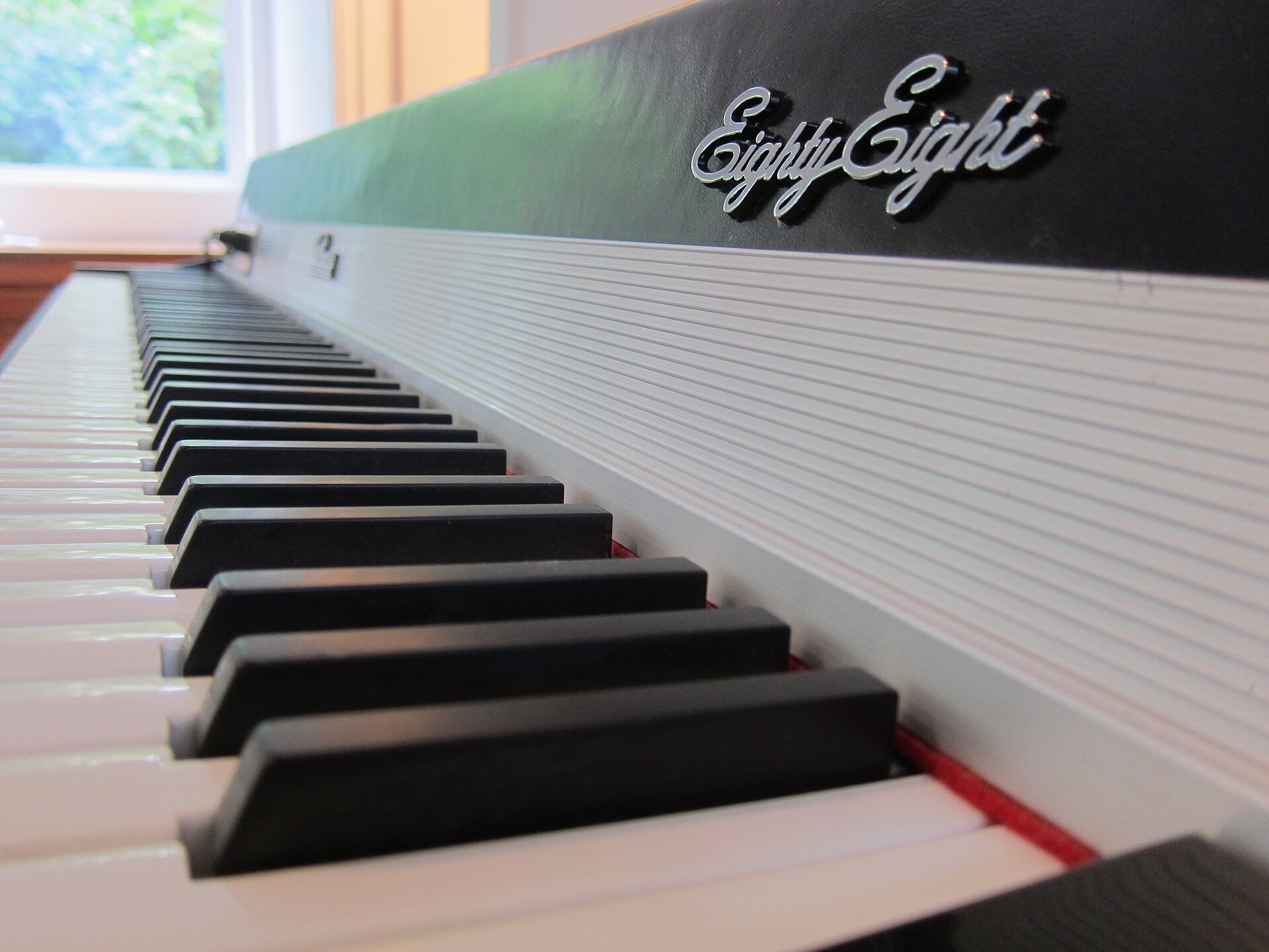 Keys and controls of a Fender Rhodes electric piano
